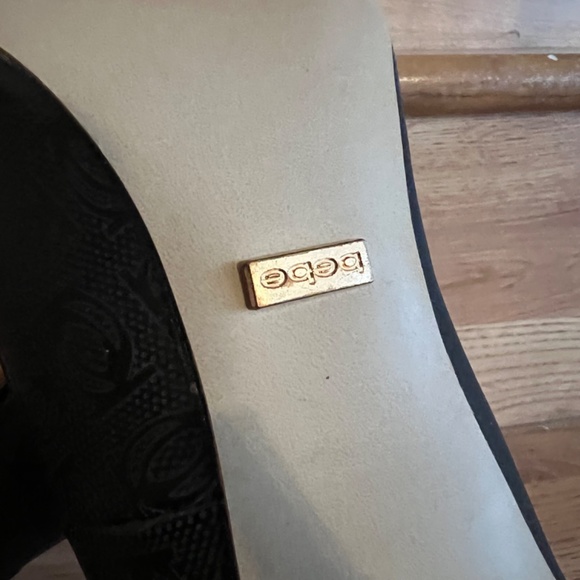 NWT - Bebe Heels - Picture 9 of 16